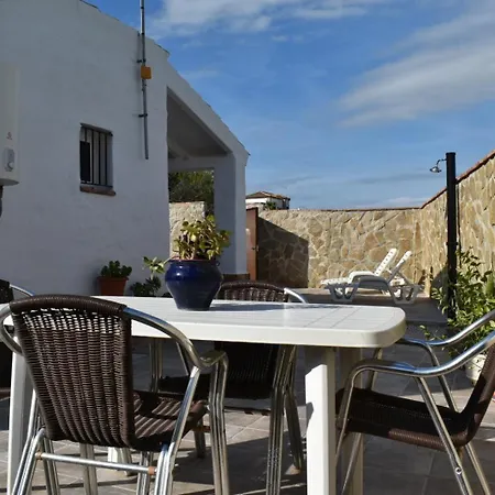 Casa Del Almendro *